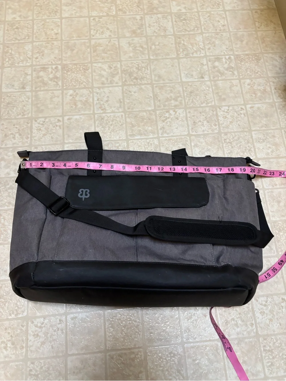 Betabrand Commuter Laptop Gray Black Messenger Bag with Blue Interior